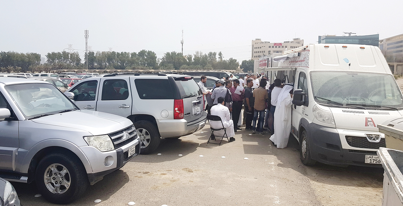 u0645u0631u0627u062cu0639u0648u0646 u0628u0644u0627 u0623u064a u062du0645u0627u064au0629 u0645u0646 u0639u0648u0627u0645u0644 u0627u0644u0637u0642u0633                               t               (u062au0635u0648u064au0631 u0633u0639u062f u0647u0646u062fu0627u0648u064a)