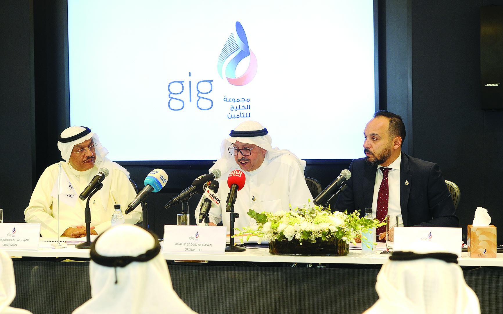 فرقد الصانع وخالد الحسن خلال الاجتماع 	(تصوير بسام زيدان)