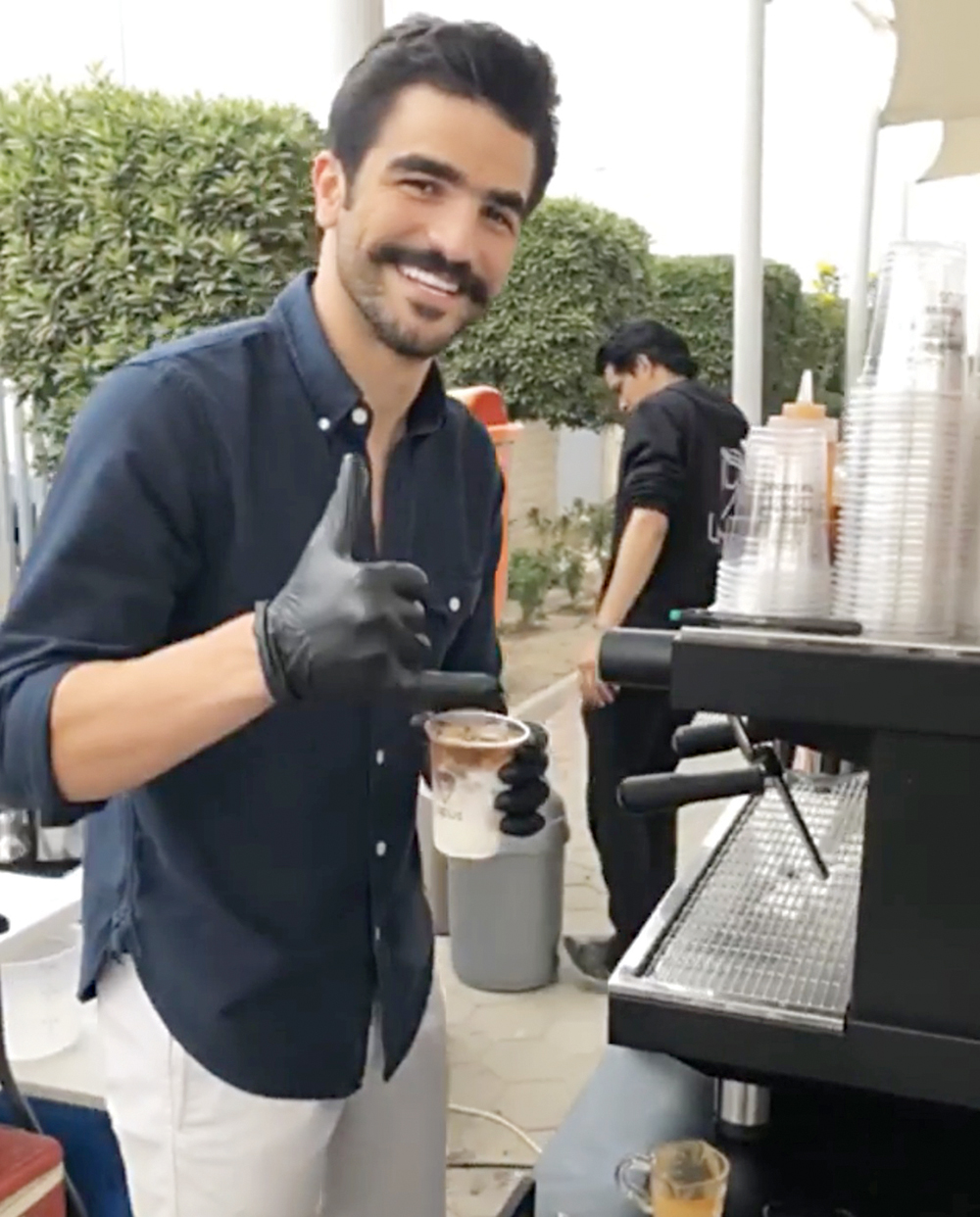 ... وماكينة القهوة «OK» 