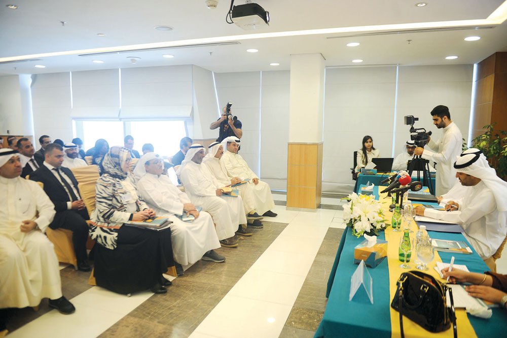 حضور كبير من المساهمين 	(تصوير بسام زيدان)