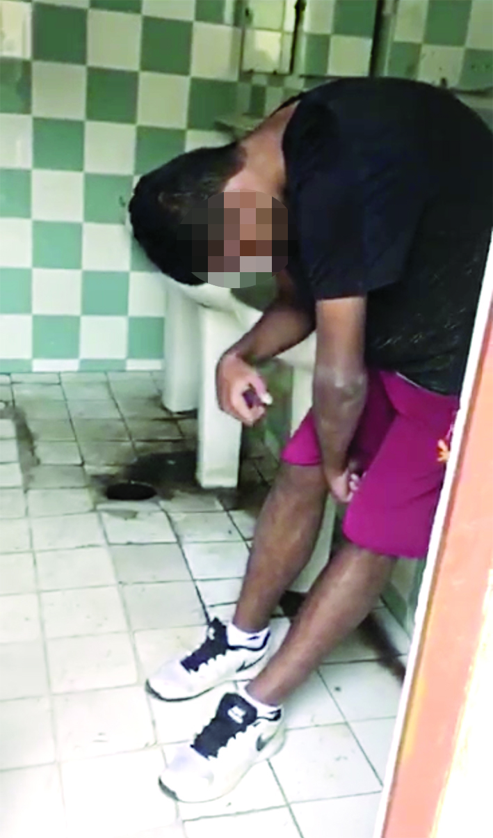 ... ومتعاطٍ آخر 