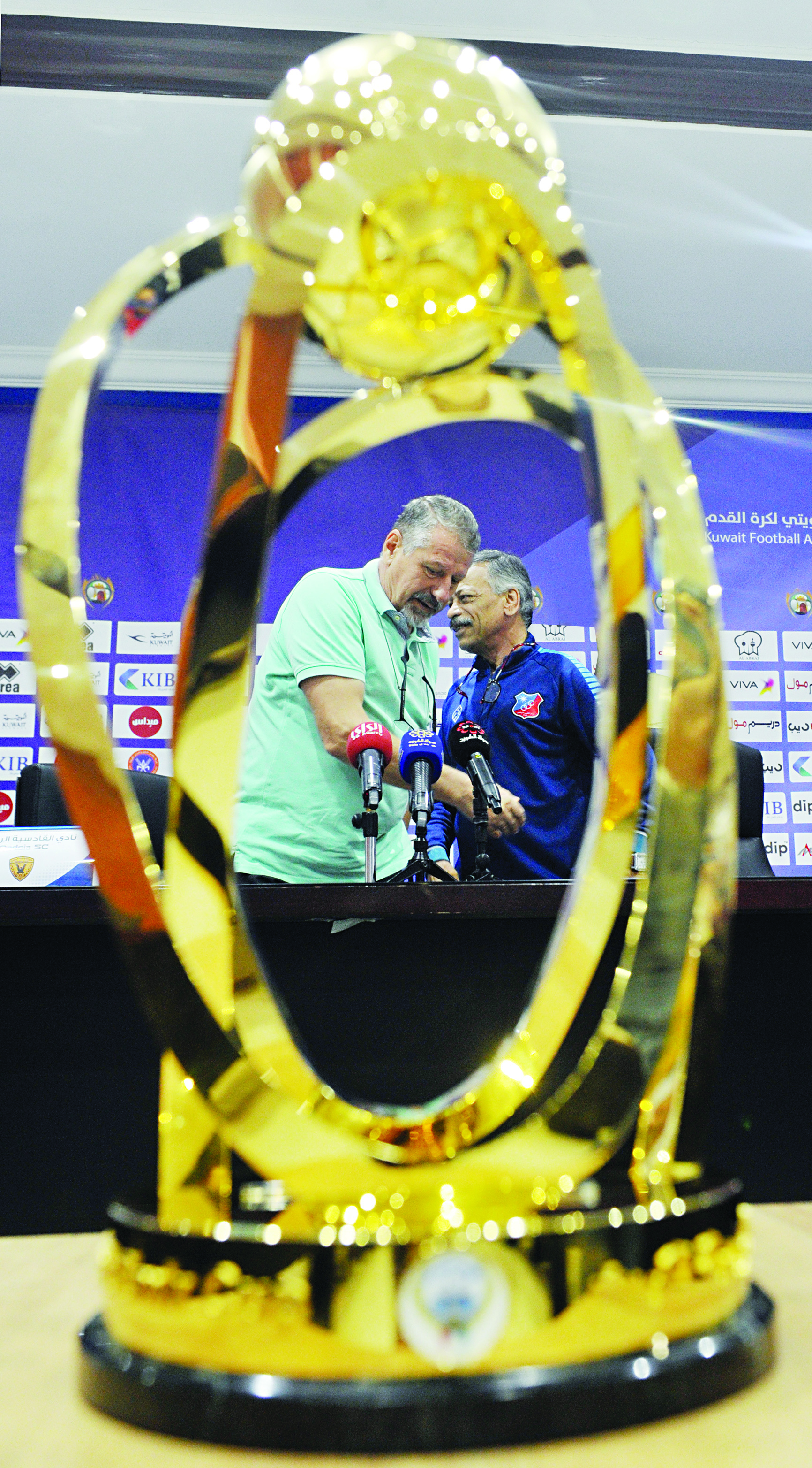 u0645u062fu0631u0628u0627 u00abu0627u0644u0643u0648u064au062au00bb u0645u062du0645u062f u0639u0628u062fu0627u0644u0644u0647u060c u0648u0627u0644u0642u0627u062fu0633u064au0629 u0627u064au0648u0627u0646 u0645u0627u0631u064au0646 u062eu0644u0627u0644 u0627u0644u0645u0624u062au0645u0631 u0627u0644u0635u062du0627u0641u064a u0644u0644u0645u0628u0627u0631u0627u0629 u0623u0645u0633   t         (u062au0635u0648u064au0631 u0623u0633u0639u062f u0639u0628u062fu0627u0644u0644u0647)