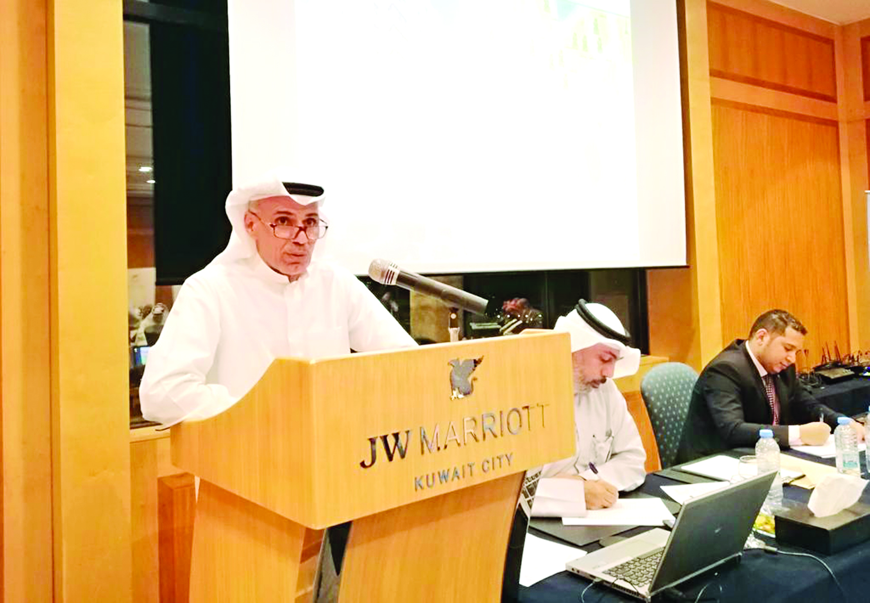 u062du0633u0646 u0627u0644u0639u062cu0645u064a u062eu0644u0627u0644 u0627u0644u0645u0632u0627u062f 