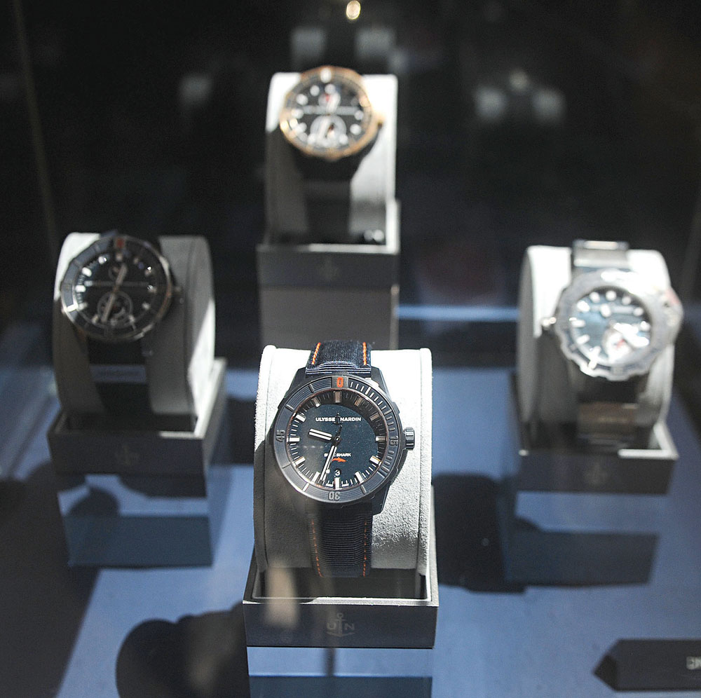 تشكيلة مميزة	