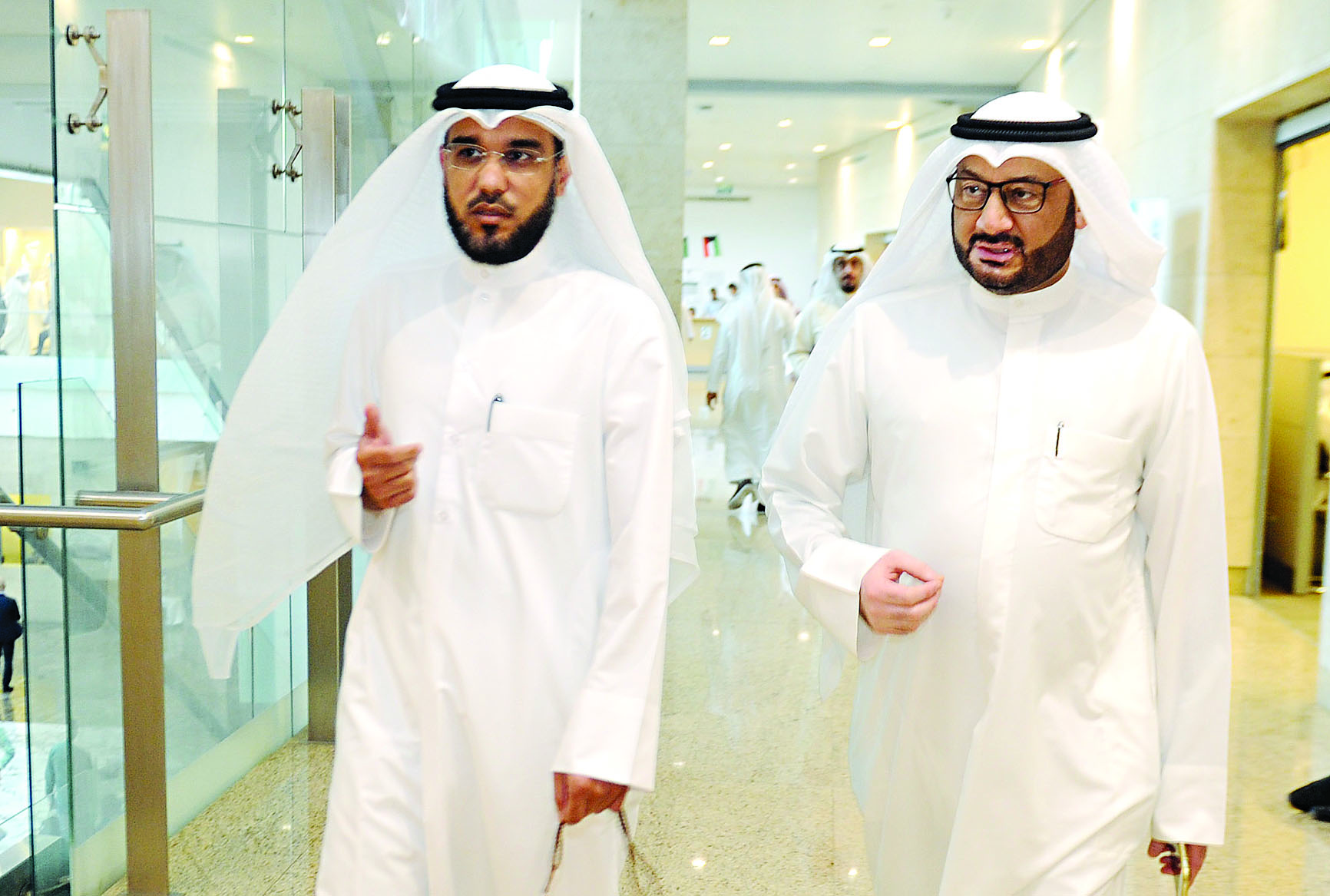 الضاعن والزميل ناصر الفرحان في جولة بإدارة التوثيقات الشرعية