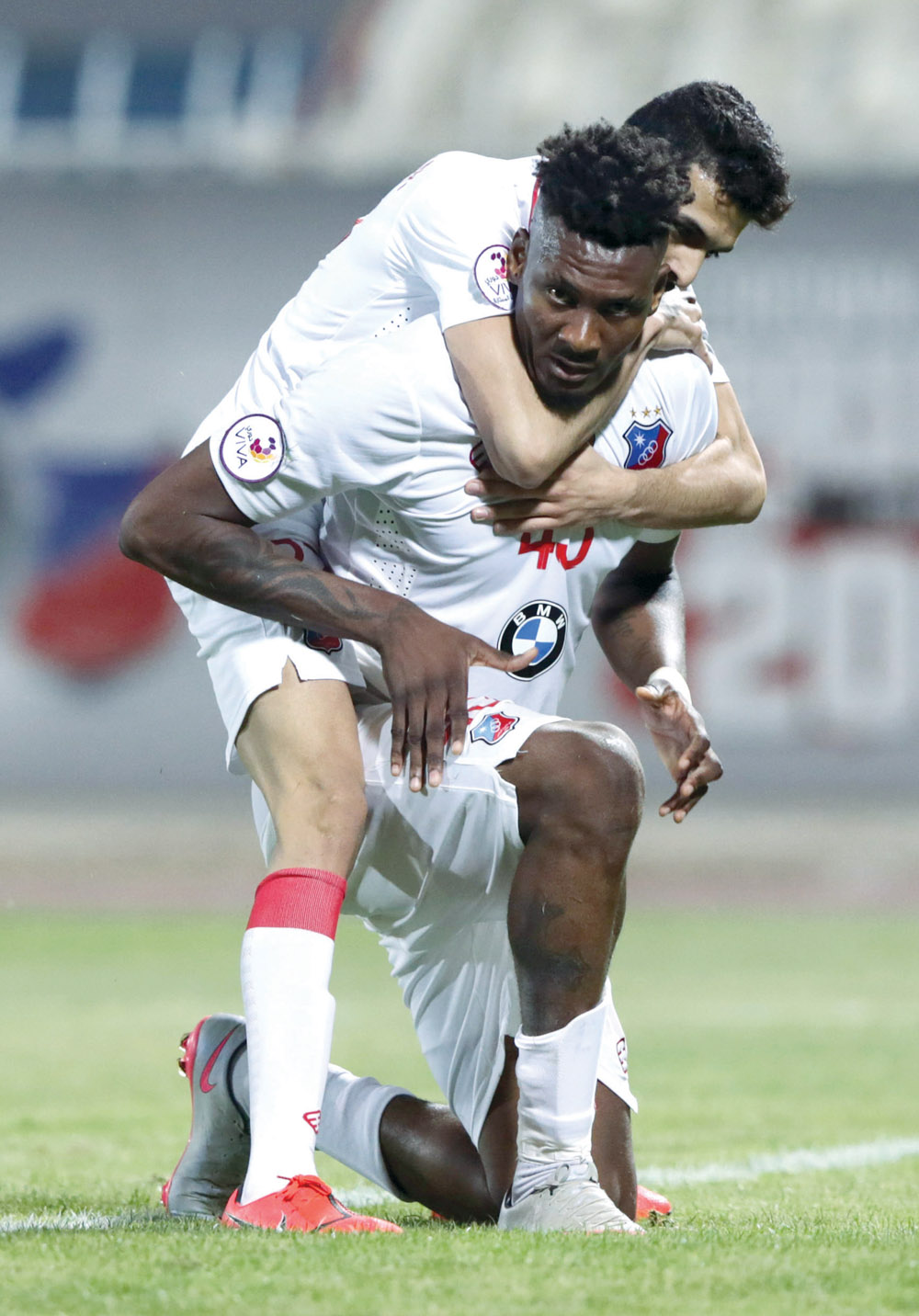 u0647u0644 u062au0633u062au0645u0631 u0627u0646u062au0635u0627u0631u0627u062a u00abu0627u0644u0639u0645u064au062fu00bb u0627u0644u064au0648u0645u061f                      t     (u0627u0644u0623u0632u0631u0642 u062fu0648u062a u0643u0648u0645) 