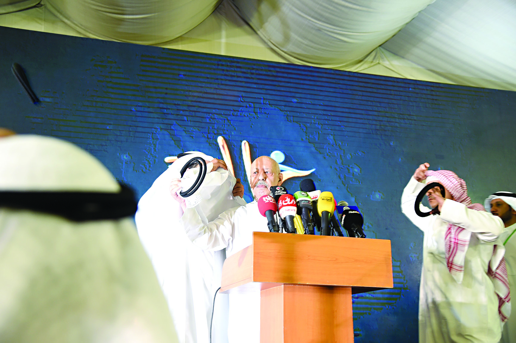 فلاح بن جامع متحدثاً خلال الحملة