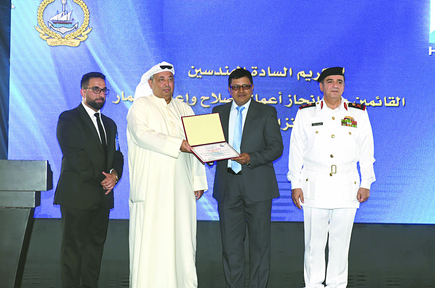 u062au0643u0631u064au0645 u0627u0644u0634u0631u0643u0629 u0627u0644u0645u0646u0641u0630u0629 u0644u0644u0645u0634u0631u0648u0639