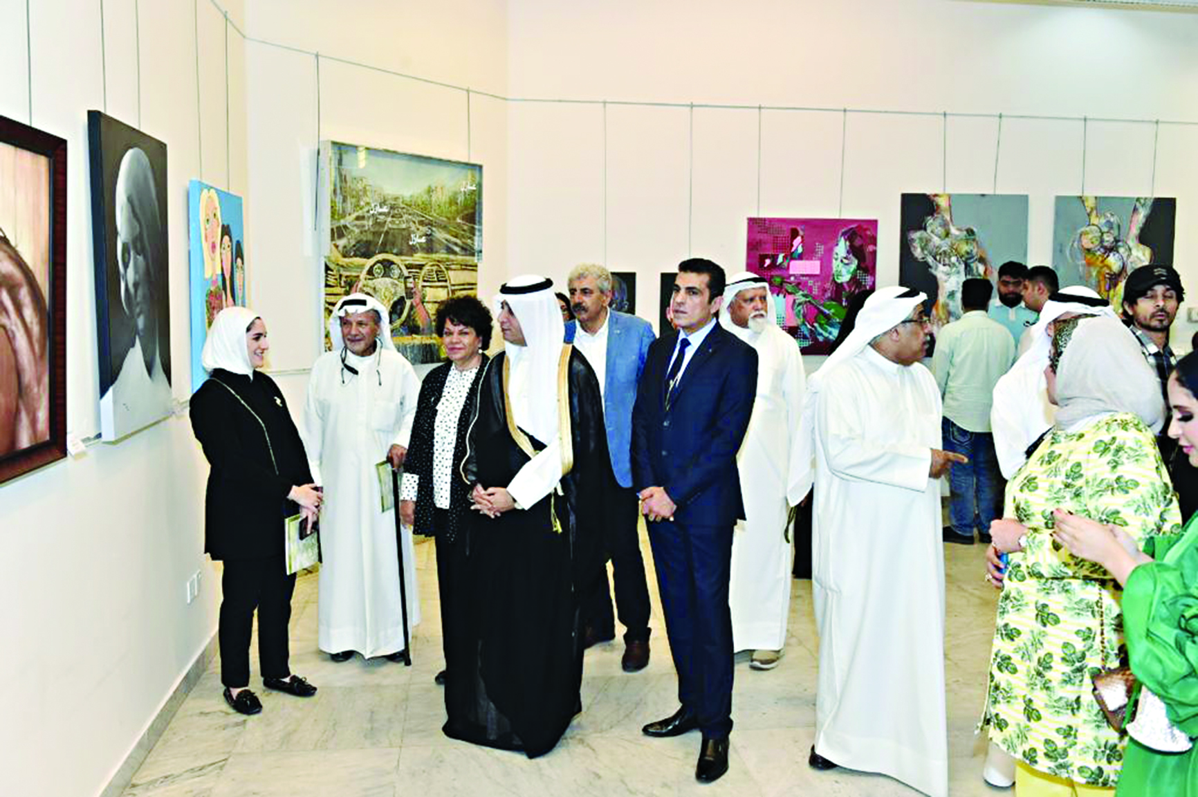 u062cu0648u0644u0629 u0641u064a u0627u0644u0645u0639u0631u0636