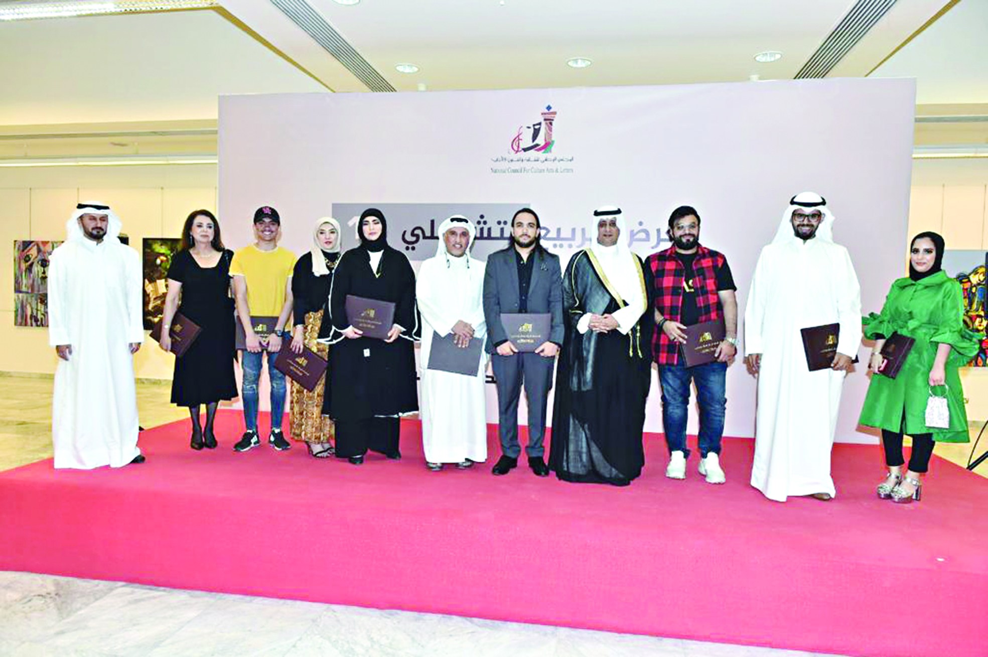 الفائزون بالجوائز مع الدويش