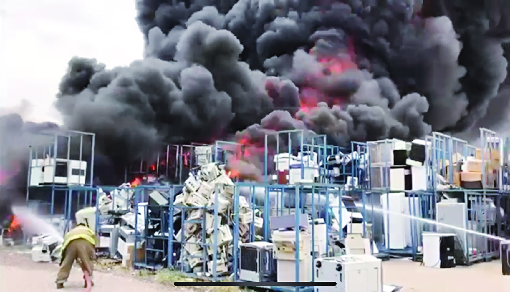 u0627u0644u062fu062eu0627u0646 u064au062au0635u0627u0639u062f u0645u0646 u0627u0644u062du0631u064au0642