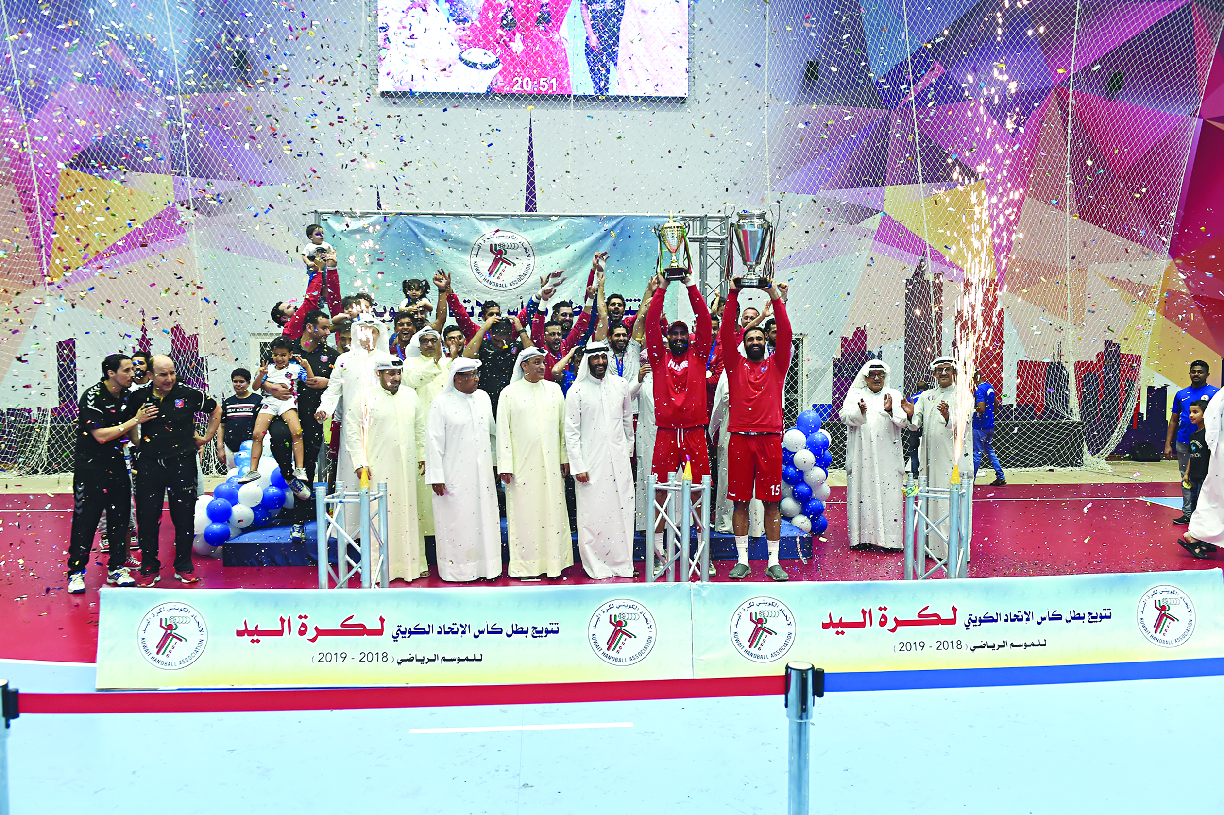 u00abu0627u0644u0643u0623u0633u00bb u0641u064a u0642u0628u0636u0629 u00abu0627u0644u0643u0648u064au062au00bb u0628u0639u062f u0627u0644u0641u0648u0632 u0639u0644u0649 u0627u0644u0639u0631u0628u064at(u062au0635u0648u064au0631 u0623u0633u0639u062f u0639u0628u062fu0627u0644u0644u0647)