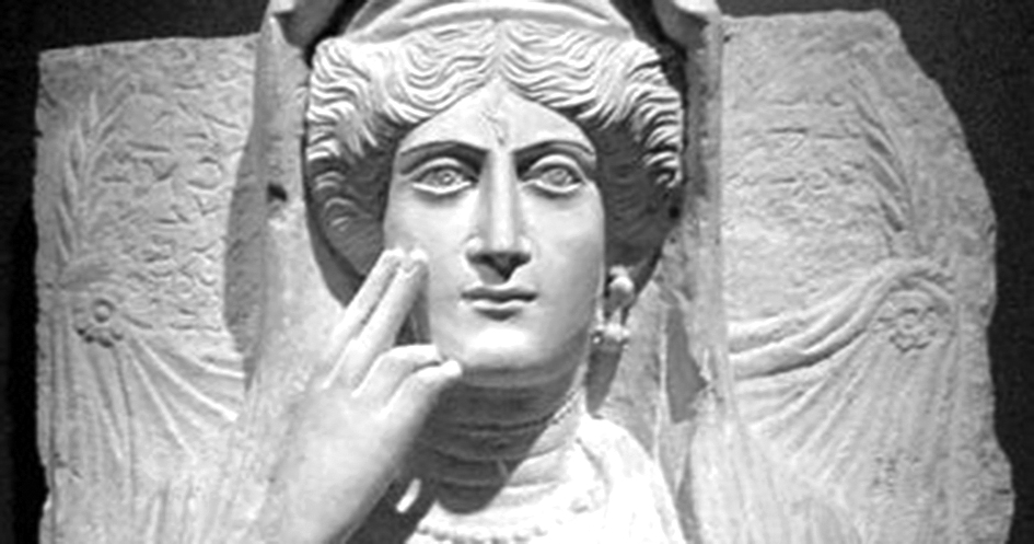 تمثال للملكة زنوبيا