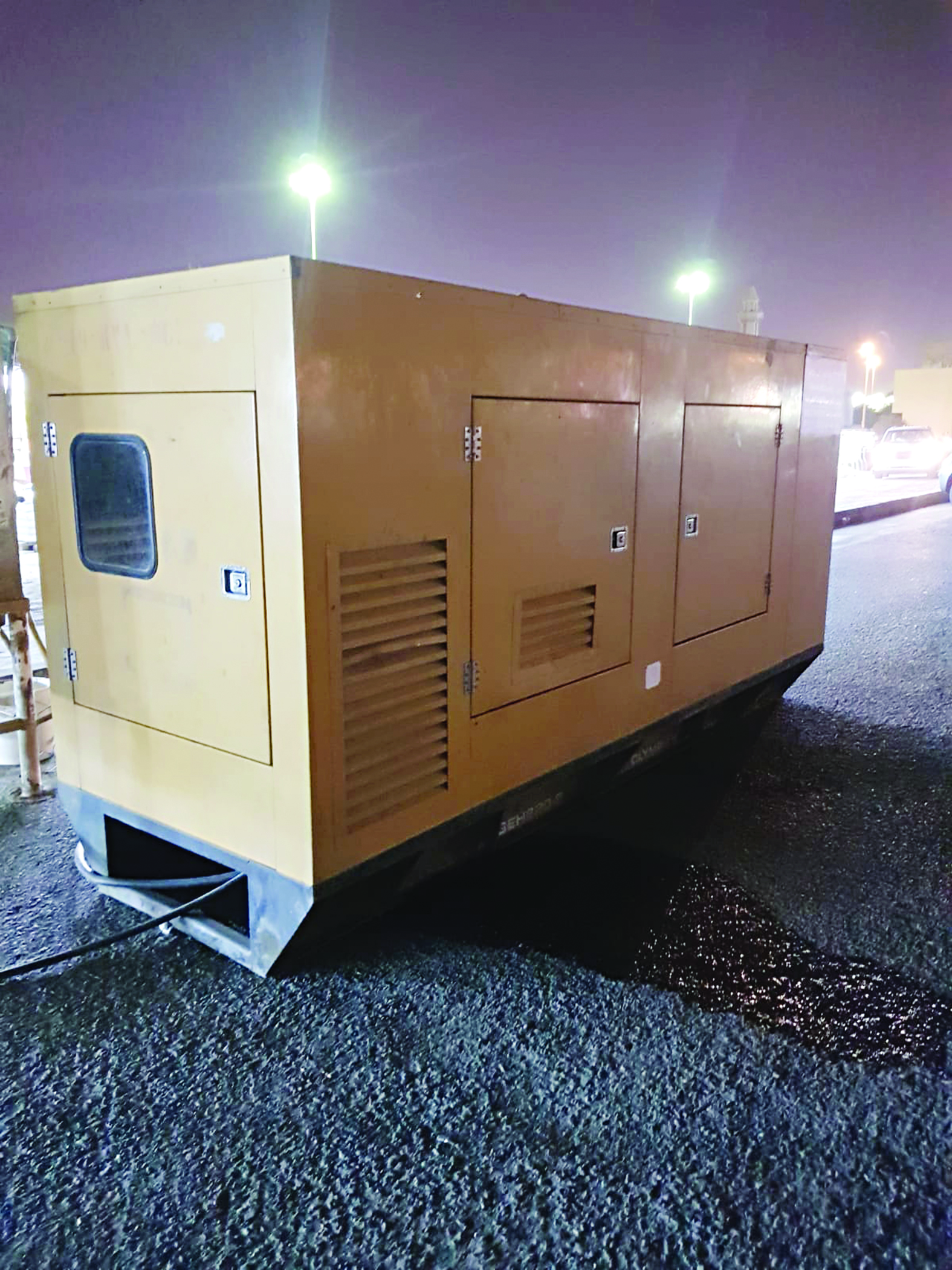 المولد الكهربائي الذي استأجره أصحاب المحلات