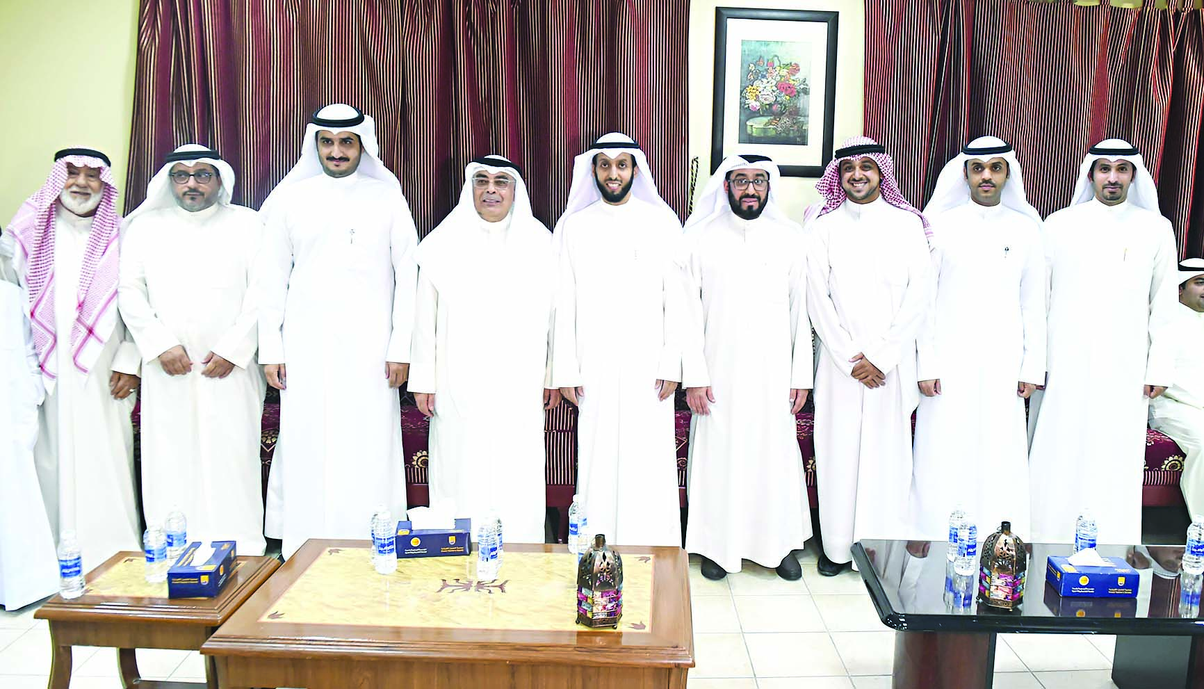 u0627u0644u0639u062cu0645u064a u0648u0627u0644u0645u0642u0635u064au062f u064au062au0648u0633u0637u0627u0646 u0639u062fu062fu0627 u0645u0646 u0627u0644u0645u0647u0646u0626u064au0646      t (u062au0635u0648u064au0631 u0623u0633u0639u062f u0639u0628u062fu0627u0644u0644u0647)