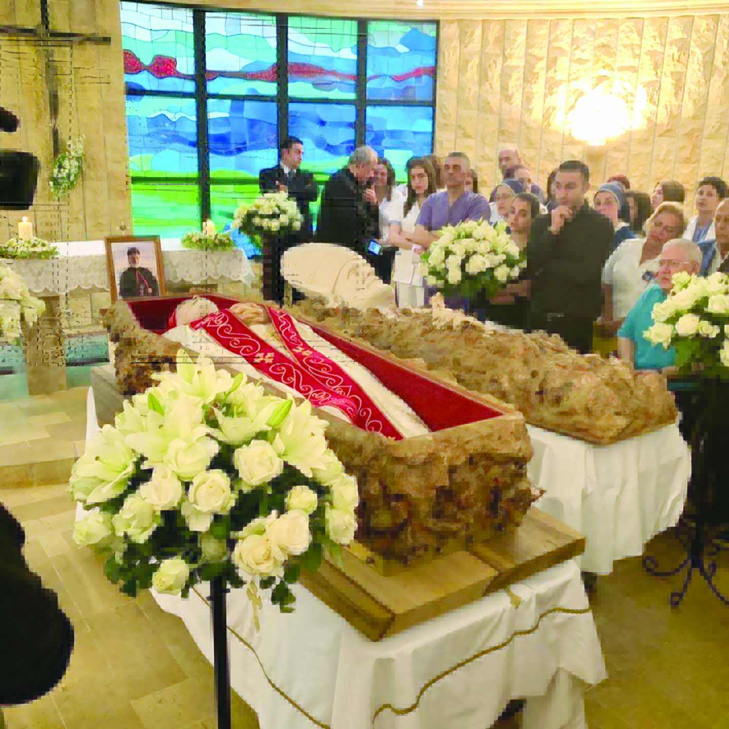 u062cu062bu0645u0627u0646 u0627u0644u0628u0637u0631u064au0631u0643 u0635u0641u064au0631 u0645u0633u062cu0651u0649 u0641u064a u0628u0643u0631u0643u064a u0641u064a u0646u0639u0634u064d u0645u0646 u0635u062eu0631 u0648u0623u0631u0652u0632 u0648u0632u064au062au0648u0646 (u0648u0625u0644u0649 u062cu0627u0646u0628u0647 u063au0637u0627u0621 u0627u0644u0646u0639u0634)