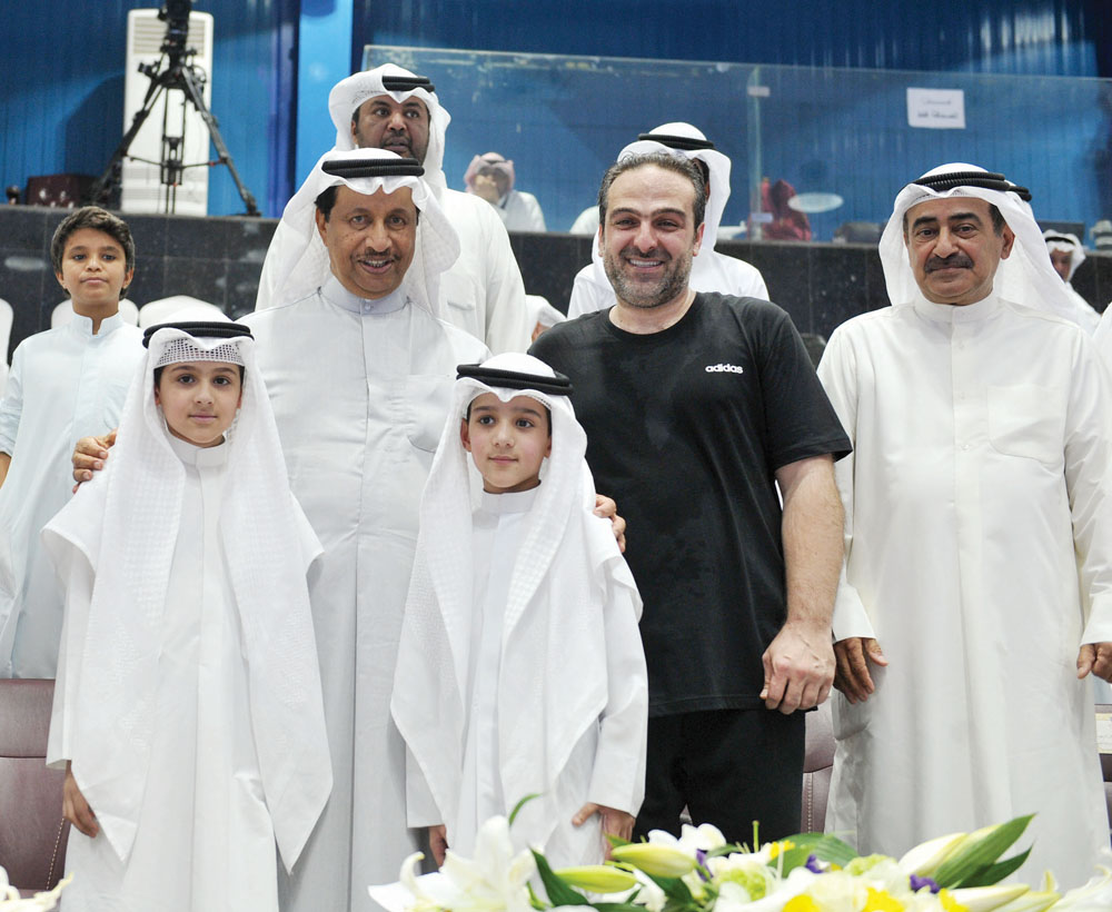 المبارك والوزير السابق ياسر أبل