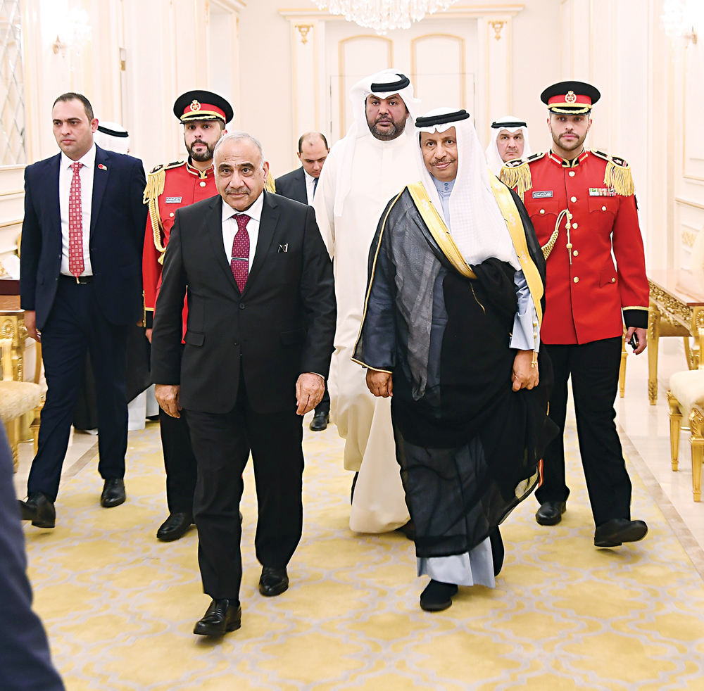 المبارك في استقبال عبدالمهدي