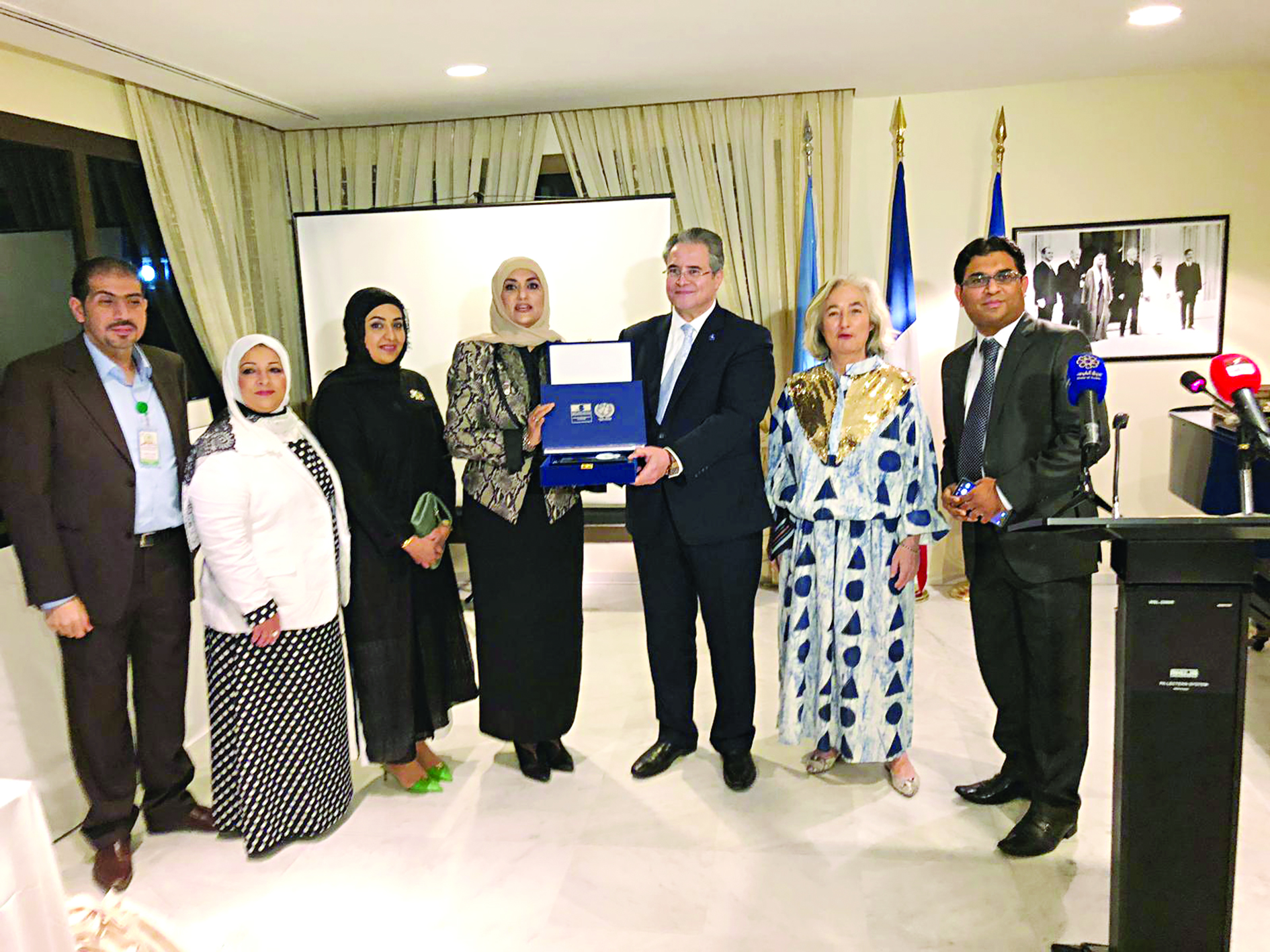 u0627u0644u0633u0641u064au0631u0629 u0627u0644u0641u0631u0646u0633u064au0629 u0648u062f.u0637u0627u0631u0642 u0627u0644u0634u064au062e u064au0643u0631u0645u0627u0646 u0645u0645u062bu0644u064a u0645u0624u0633u0633u0627u062a u0627u0644u0645u062cu062au0645u0639 u0627u0644u0645u062fu0646u064a u0648u062cu0645u0639u064au0627u062a u0627u0644u0646u0641u0639 u0627u0644u0639u0627u0645 u0627u0644u0639u0627u0645u0644u0629