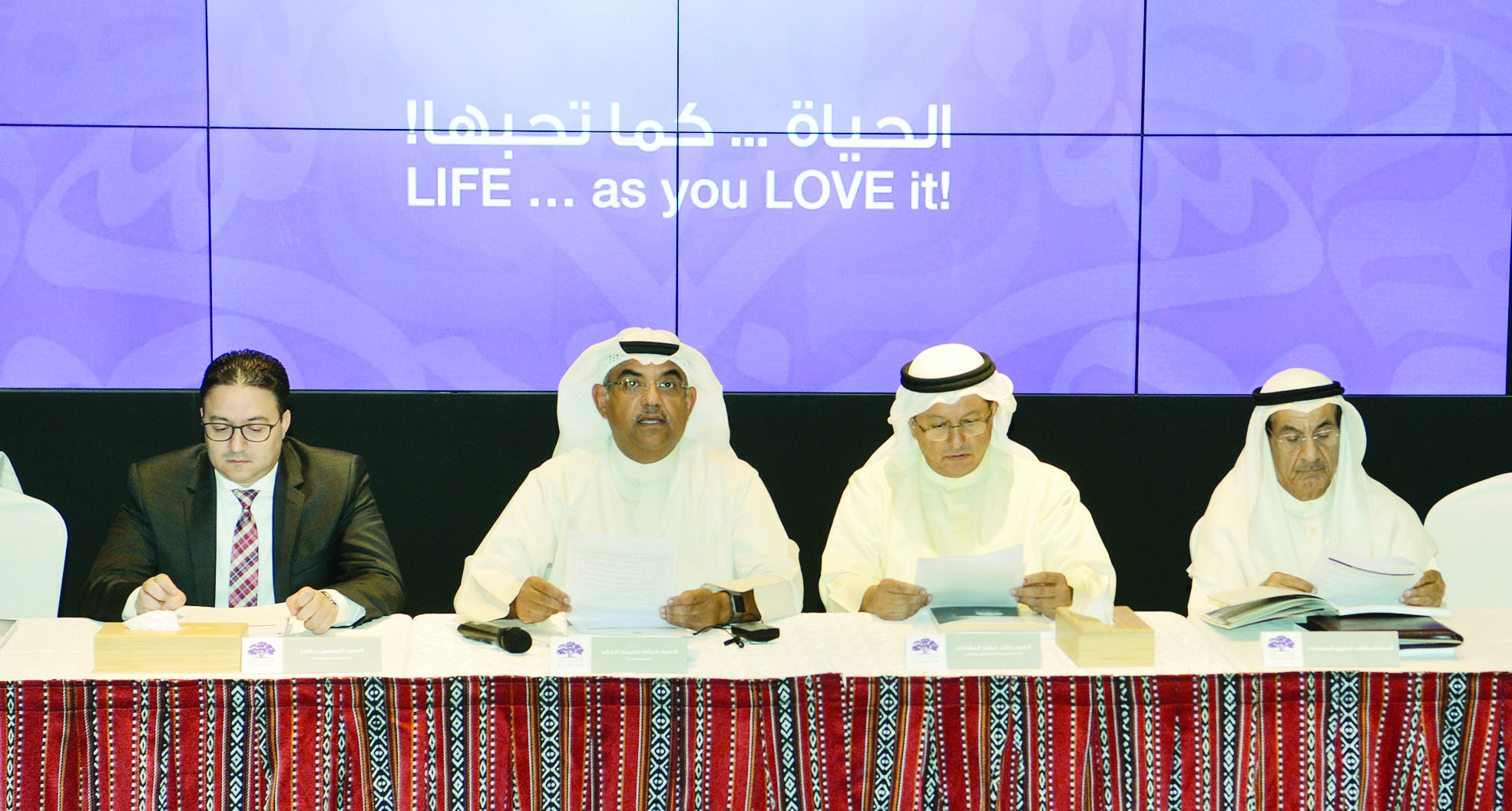 u062cu0627u0646u0628 u0645u0646 u0627u0644u0639u0645u0648u0645u064au0629          t          (u062au0635u0648u064au0631 u0646u0627u064au0641 u0627u0644u0639u0642u0644u0629)