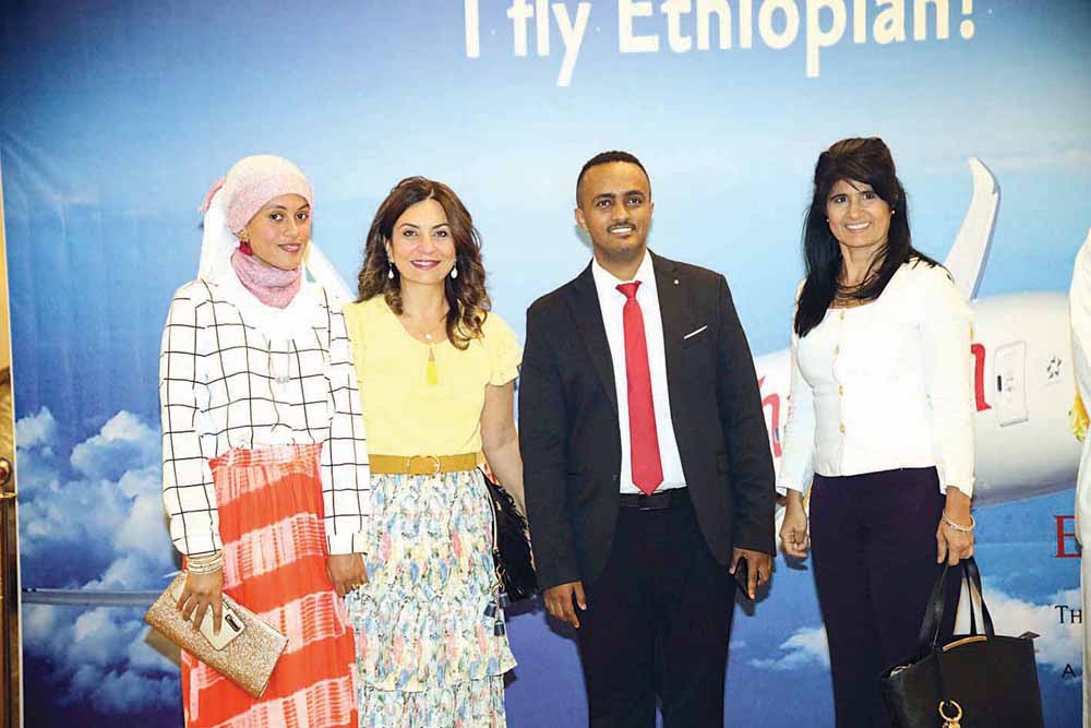 u0623u0631u064au062cu0627 u0648u0639u062fu062f u0645u0646 u0627u0644u0645u0634u0627u0631u0643u0627u062a u0641u064a u0627u0644u062du0641u0644 