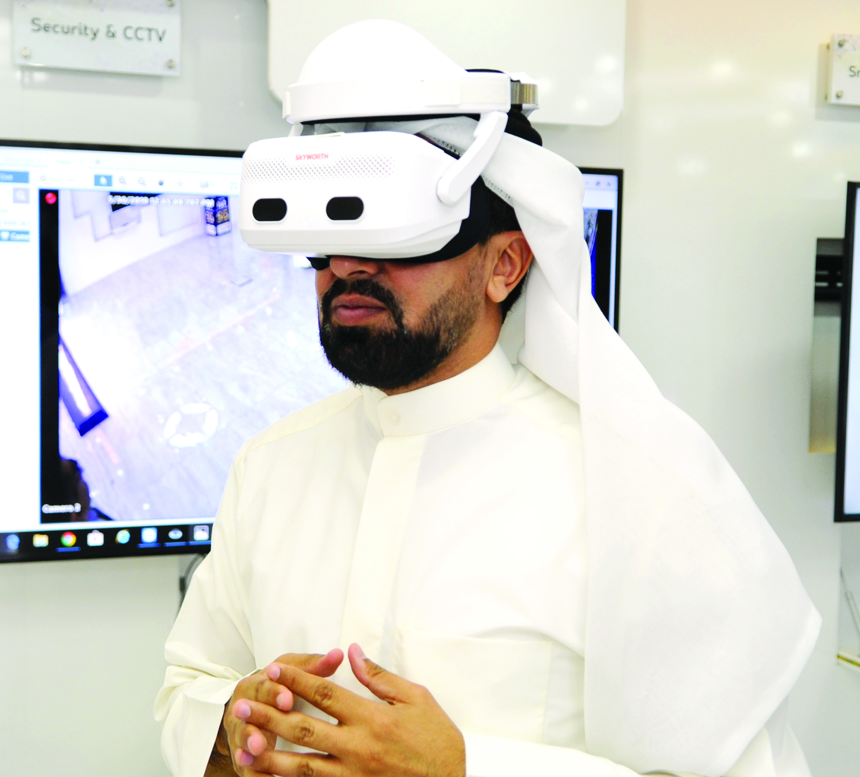 تجربة البث المباشر للفيديو (UHD/‏8K)