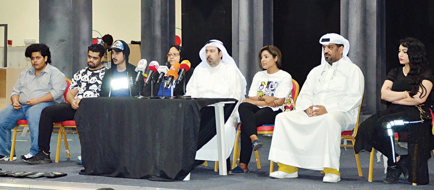 u0639u0628u062fu0627u0644u0639u0632u064au0632 u0627u0644u0645u0633u0644u0645 u064au062au0648u0633u0637 u0637u0627u0642u0645 u0627u0644u0639u0645u0644 u062eu0644u0627u0644 u0627u0644u0645u0624u062au0645u0631 u0627u0644u0635u062du0627u0641u064a