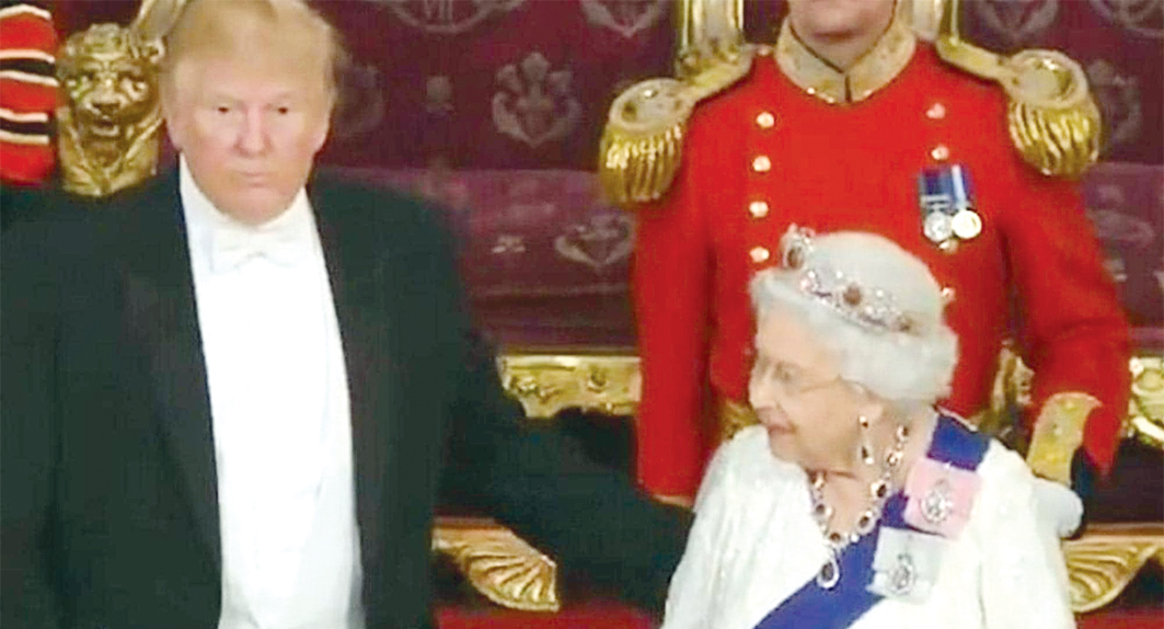 لمس الملكة يعتبر خروجاً عن البروتوكول خلال الزيارات الرسمية