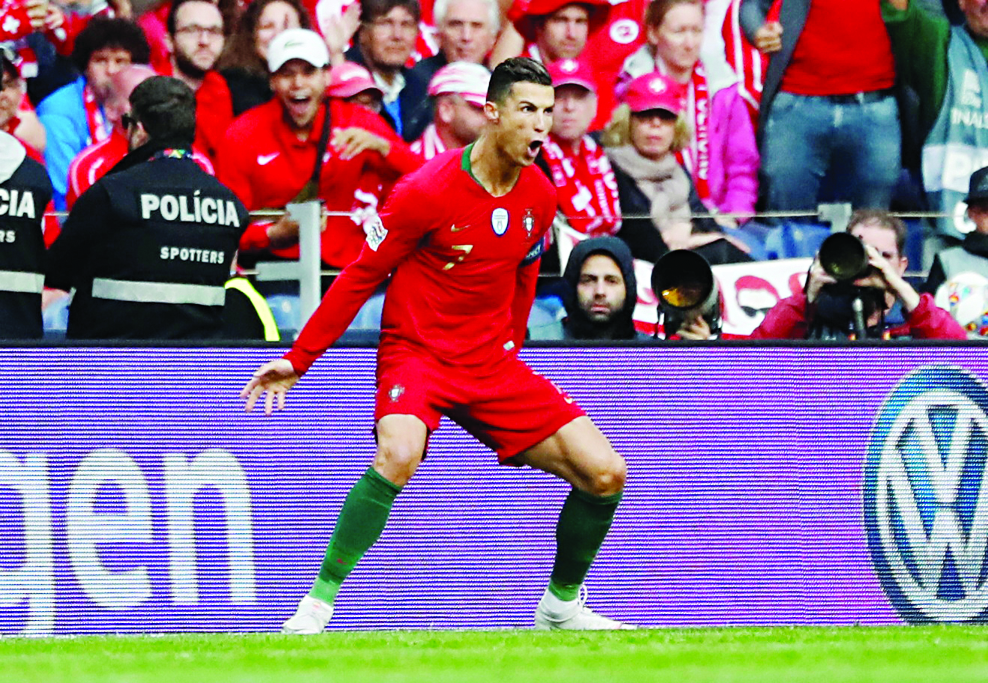 u0631u0648u0646u0627u0644u062fu0648 u0645u062du062au0641u0644u0627u064b u0628u0627u0644u0647u062fu0641 u0627u0644u0623u0648u0644 u0641u064a u0645u0631u0645u0649 u0633u0648u064au0633u0631u0627                                           t                     (u0631u0648u064au062au0631u0632) 