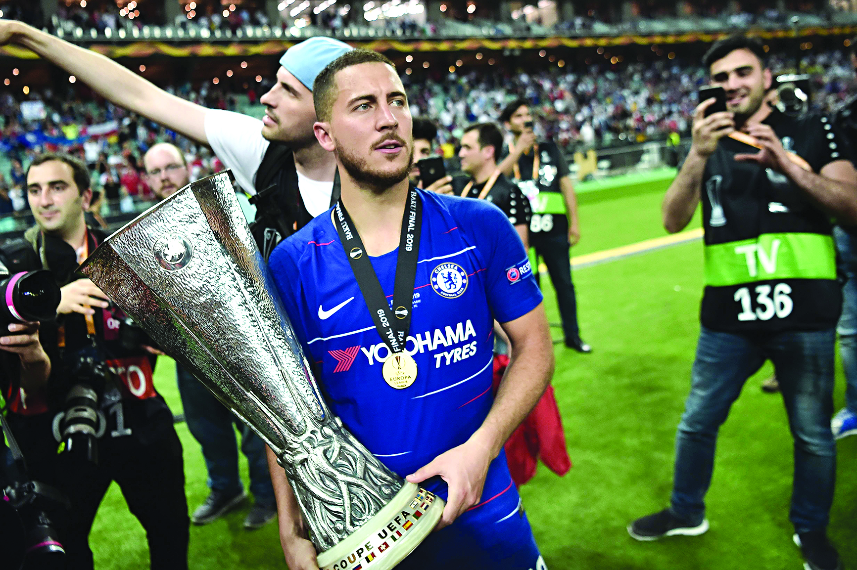 u0625u062fu064au0646 u0647u0627u0632u0627u0631 u0645u062au0648u0651u062cu0627u064b u0628u0644u0642u0628 u00abu064au0648u0631u0648u0628u0627 u0644u064au063au00bb u0641u064a u0627u0644u0638u0647u0648u0631 u0627u0644u0623u062eu064au0631 u0644u0647 u0645u0639 u062au0634u0644u0633u064a