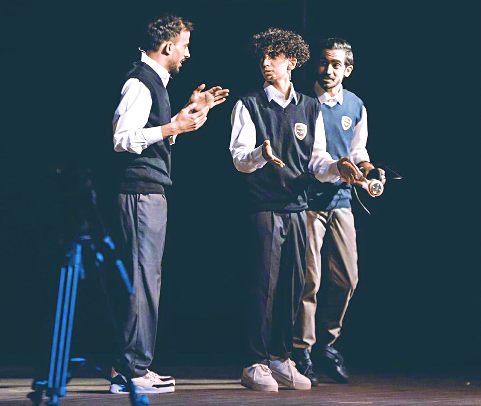 u062fu0627u064au0644u0631 u0628u064au0646 u062du0633u0646 u0627u0644u0639u0637u0627u0631 u0648u0647u0627u0646u064a u0627u0644u0647u0632u0627u0639