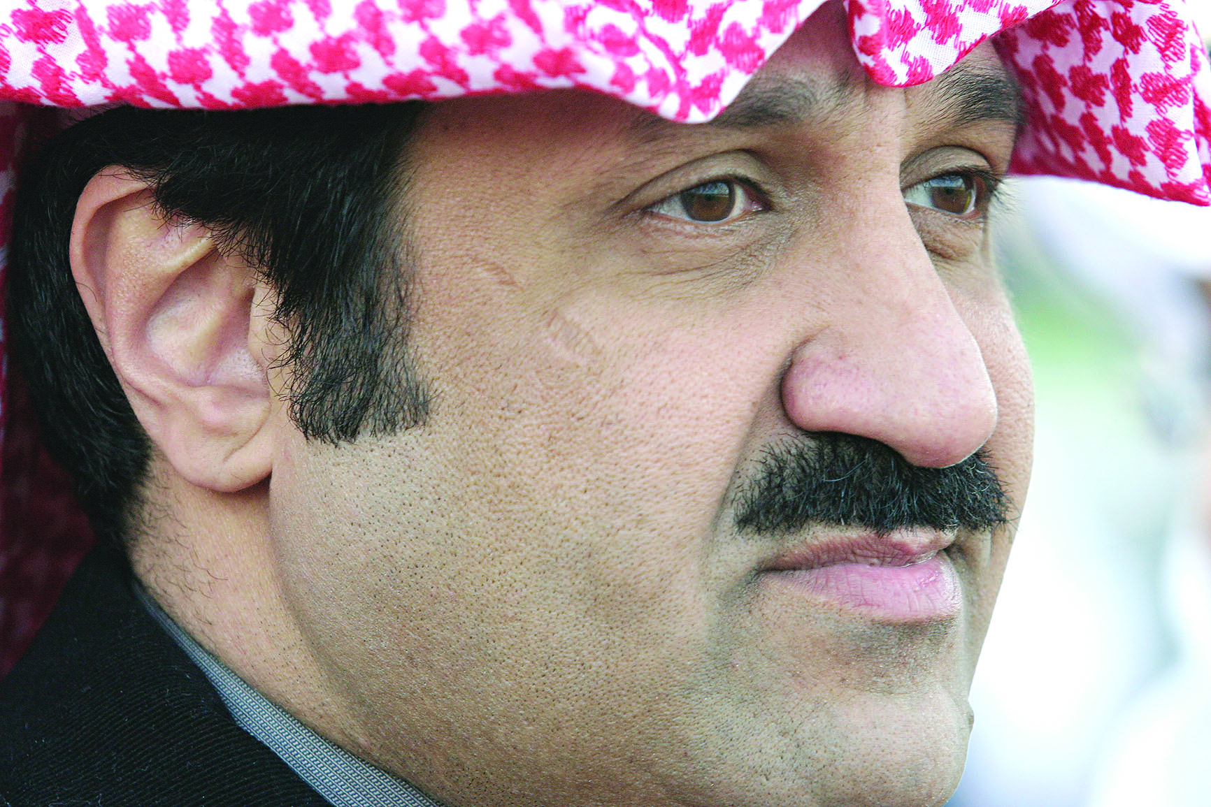 u0623u062du0645u062f u0627u0644u064au0648u0633u0641... u0625u0644u0649 u0645u062au0649 u0627u0644u062au0641u0631u0651u062f u0628u0627u0644u0642u0631u0627u0631u0627u062au061f 