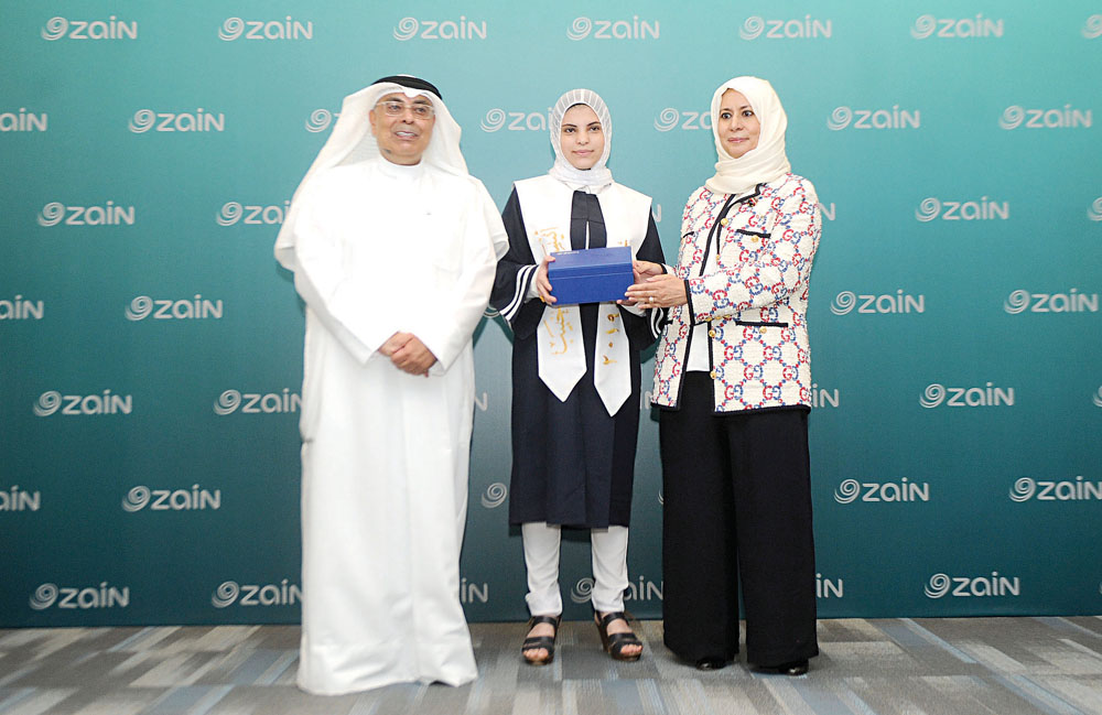 الروضان والمقصيد خلال تكريم إحدى الفائقات