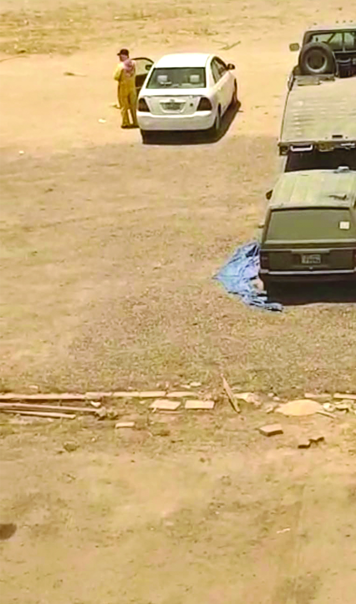 u0644u0642u0637u0629 u0645u0646 u0627u0644u0641u064au062fu064au0648 u062au0638u0647u0631 u0627u0644u0645u0646u062au062du0644 u0635u0641u0629 u0639u0627u0645u0644 u0646u0638u0627u0641u0629 u0625u0644u0649 u062cu0627u0646u0628 u0627u0644u0633u064au0627u0631u0629