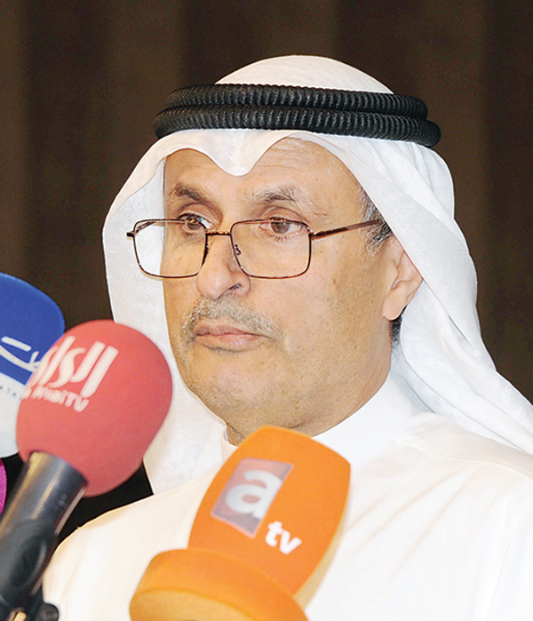 عصام الصقر متحدثاً 