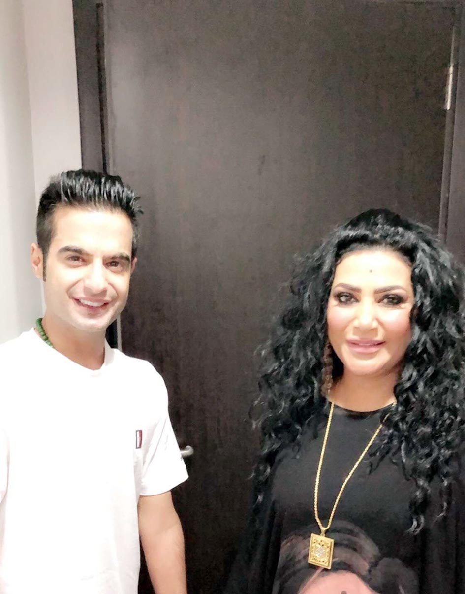 بدرية مع الزميل حمود العنزي