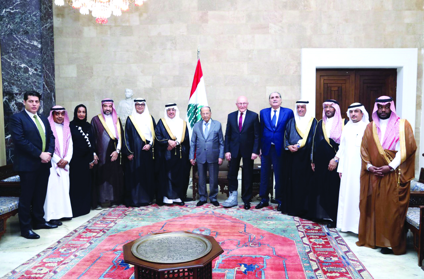 u0639u0648u0646 u0645u0639 u0648u0641u062f u0645u062cu0644u0633 u0627u0644u0634u0648u0631u0649 u0627u0644u0633u0639u0648u062fu064a u0641u064a u0642u0635u0631 u0628u0639u0628u062fu0627 u0623u0645u0633