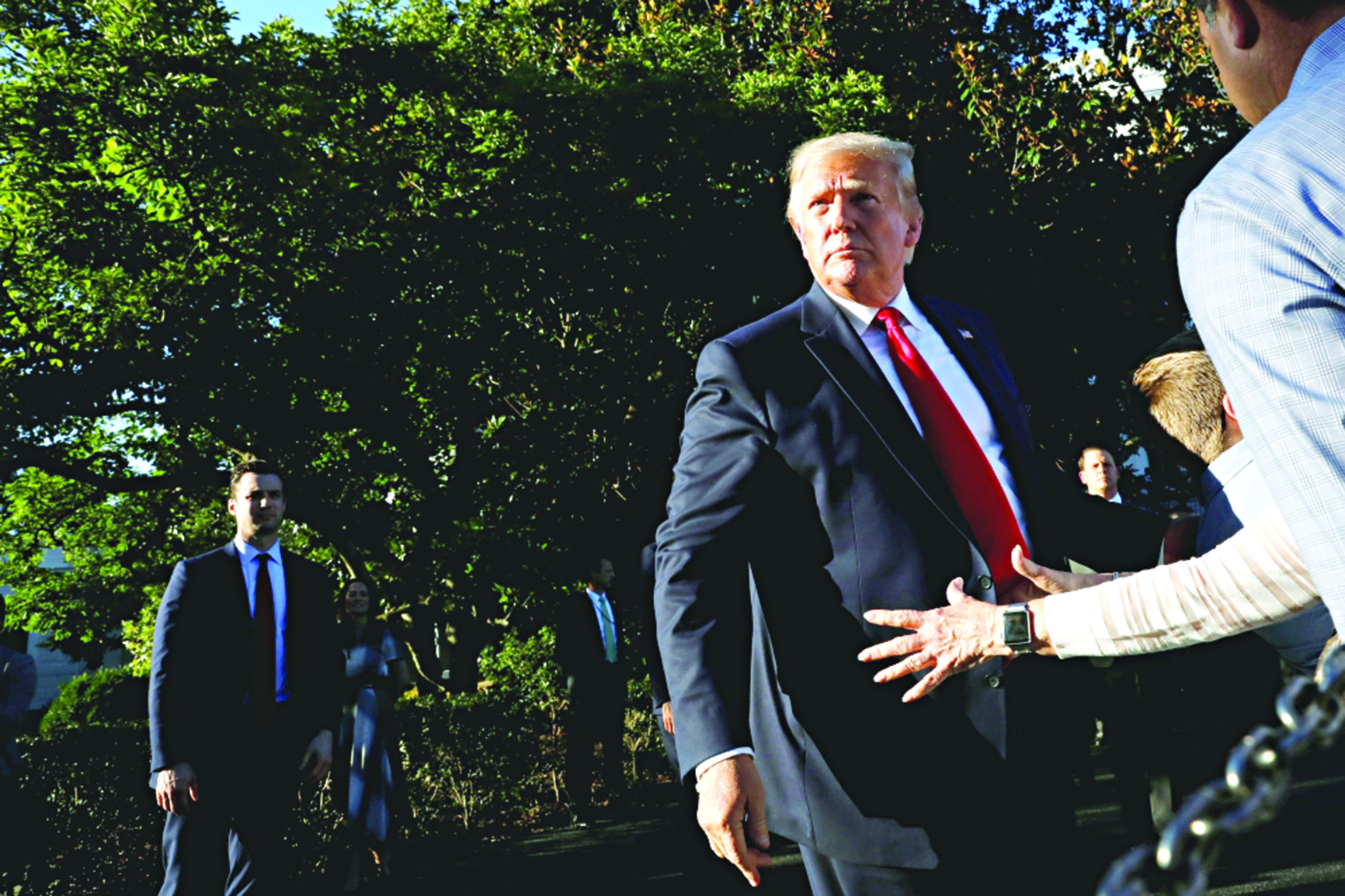 u062au0631u0627u0645u0628 u062eu0644u0627u0644 u062du0641u0644 u0627u0644u0646u0632u0647u0629 u0627u0644u0633u0646u0648u064a u0644u0644u0643u0648u0646u063au0631u0633 u0641u064a u0627u0644u062du062fu064au0642u0629 u0627u0644u062cu0646u0648u0628u064au0629 u0644u0644u0628u064au062a u0627u0644u0623u0628u064au0636 u0623u0648u0644 u0645u0646 u0623u0645u0633t (u0631u0648u064au062au0631u0632)