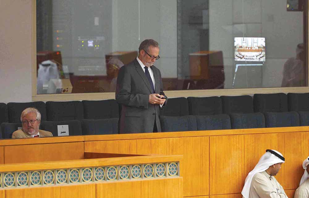 u0627u0644u0633u0641u064au0631 u0627u0644u0623u0645u064au0631u0643u064a u0645u062au0627u0628u0639u0627u064b u062cu0644u0633u0629 u0645u062cu0644u0633 u0627u0644u0623u0645u0629 u0623u0645u0633 t(u062au0635u0648u064au0631 u0646u0627u064au0641 u0627u0644u0639u0642u0644u0629)