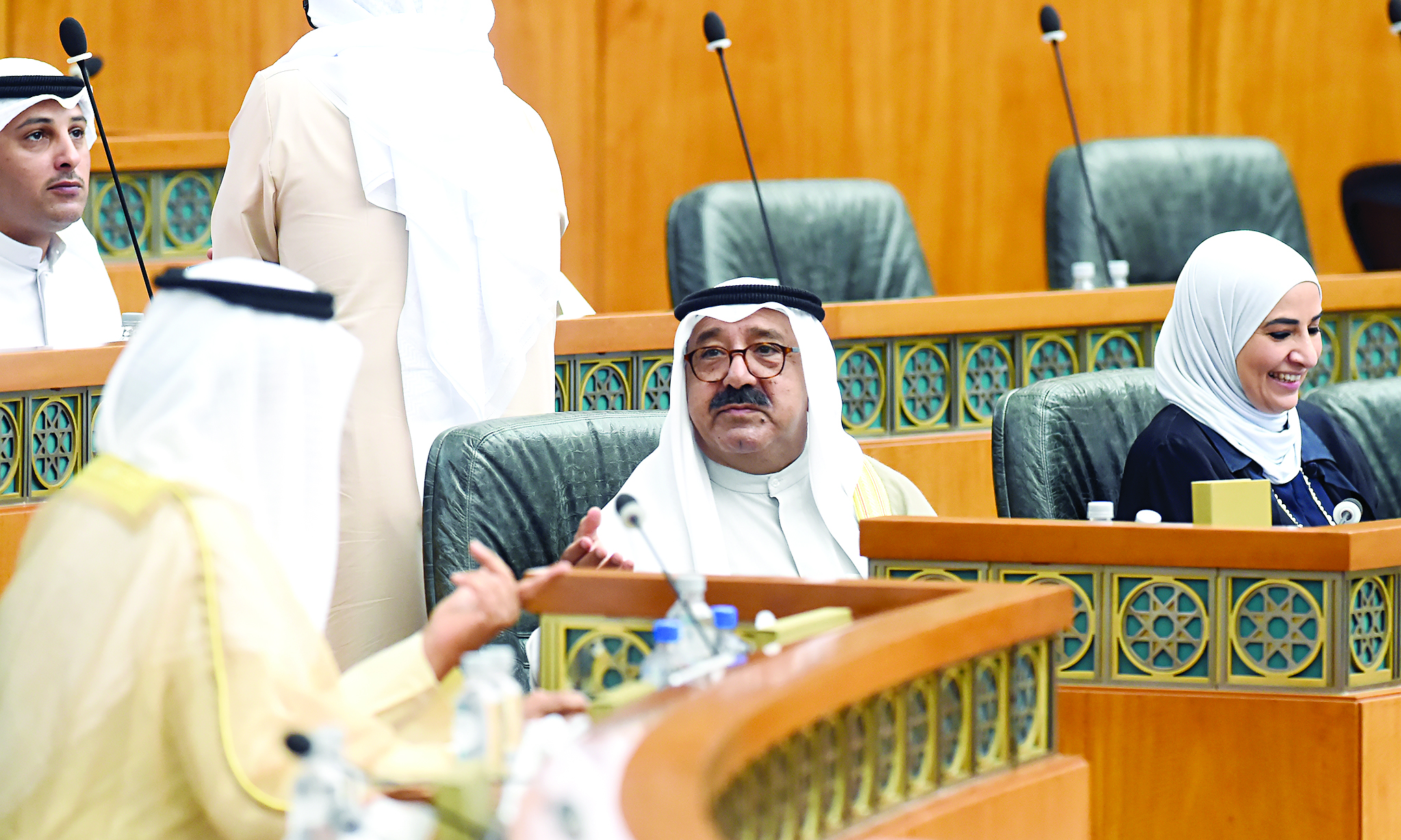 حديث بين المبارك وناصر الصباح