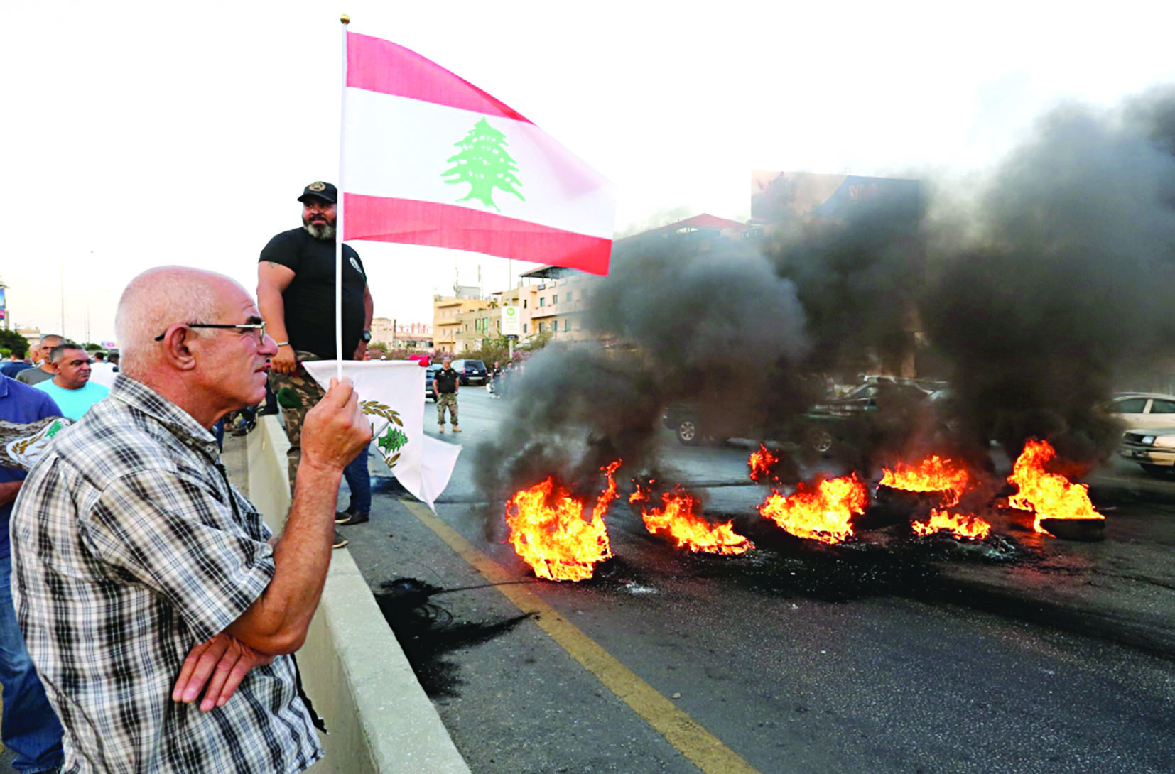 u0625u063au0644u0627u0642 u0637u0631u0642u0627u062a u0641u064a u0644u0628u0646u0627u0646 u0628u0627u0644u0625u0637u0627u0631u0627u062a u0627u0644u0645u0634u062au0639u0644u0629  t (u0631u0648u064au062au0631u0632)