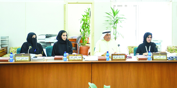 u0645u0633u062au0634u0627u0631u0648 u0648u0645u0648u0638u0641u0648 u0644u062cu0646u0629 u062au0646u0645u064au0629 u0627u0644u0645u0648u0627u0631u062f u0627u0644u0628u0634u0631u064au0629 u0641u064a u0627u0644u0627u062cu062au0645u0627u0639