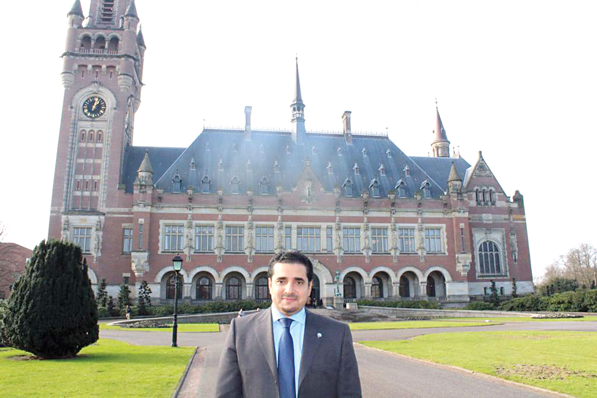 u0627u0644u0645u0633u062au0634u0627u0631 u0627u0644u0634u0645u064au0645u0631u064a u0623u0645u0627u0645 u0642u0635u0631 u0627u0644u0639u062fu0644 u0641u064a u0644u0627u0647u0627u064a