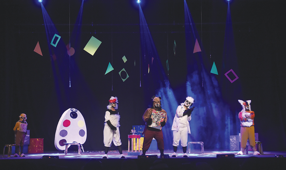 u0645u0646 u0627u0644u0639u0631u0636 u0627u0644u0645u0633u0631u062du064at (u062au0635u0648u064au0631 u0623u0633u0639u062f u0639u0628u062fu0627u0644u0644u0647)