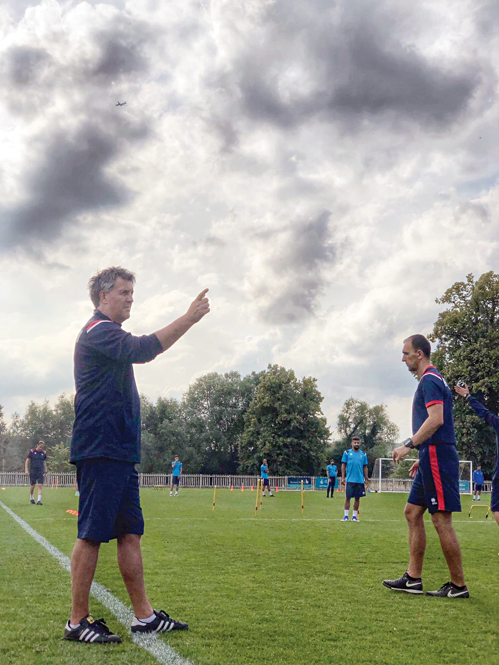 u0645u062fu0631u0628 u00abu0627u0644u0623u0632u0631u0642u00bb u0631u0648u0645u064au0648 u064au0648u0632u0627u0643 u062eu0644u0627u0644 u0642u064au0627u062fu062au0647 u0627u0644u062au062fu0631u064au0628u0627u062a u0641u064a u0645u0627u0631u0644u0648