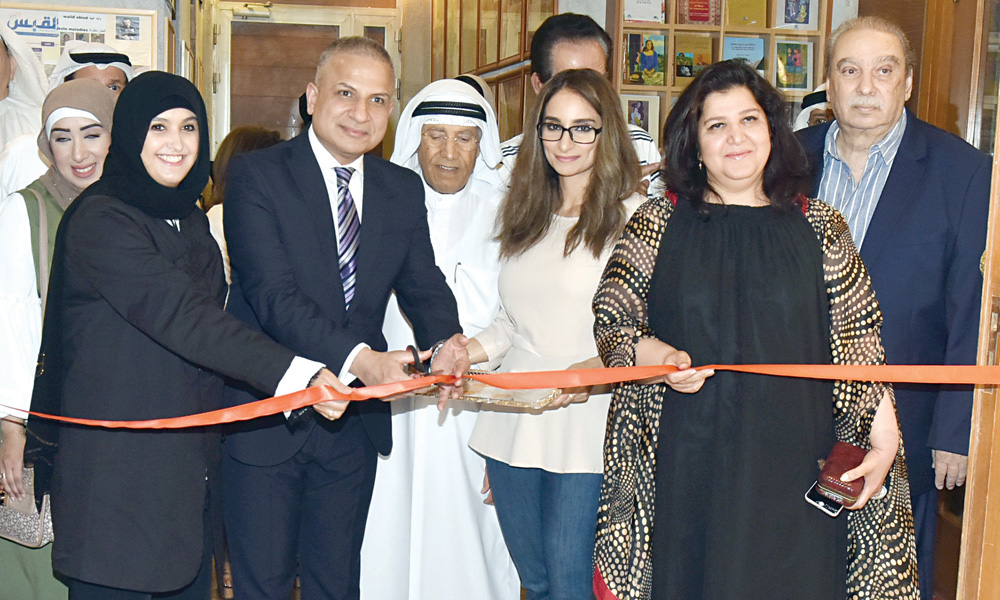 u062cu0627u0646u0628 u0645u0646 u0627u0641u062au062au0627u062d u0627u0644u0645u0639u0631u0636t (u062au0635u0648u064au0631 u0633u0639u062f u0647u0646u062fu0627u0648u064a)