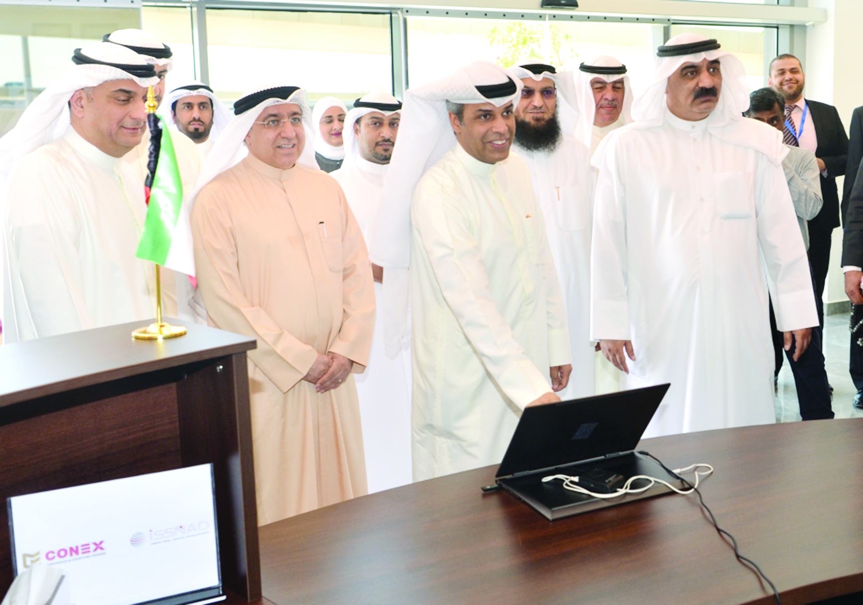 u0627u0644u0641u0627u0636u0644 u0648u0628u0648u0634u0647u0631u064a u0648u0627u0644u0646u0648u0631u064a u0644u062fu0649 u0627u0641u062au062au0627u062d u0627u0644u0645u0631u0643u0632