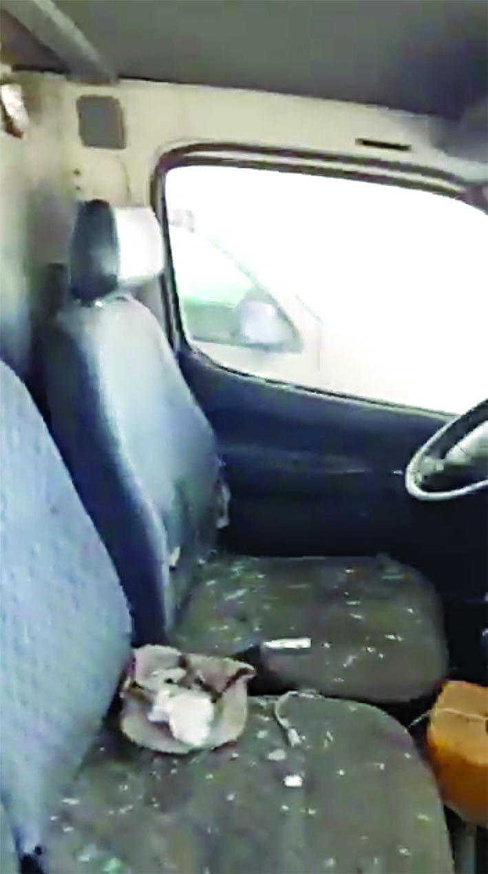 ... وبقاياه في مقاعدها