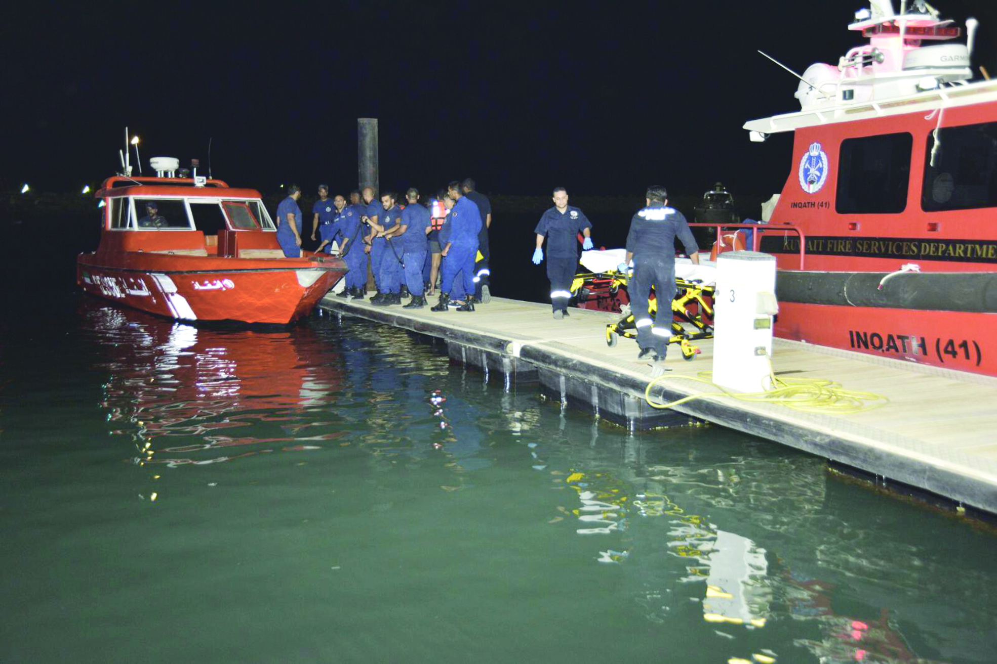 u0631u062cu0627u0644 u0627u0644u0625u0646u0642u0627u0630 u0623u062bu0646u0627u0621 u062au0639u0627u0645u0644u0647u0645 u0645u0639 u0627u0644u062du0627u062fu062b