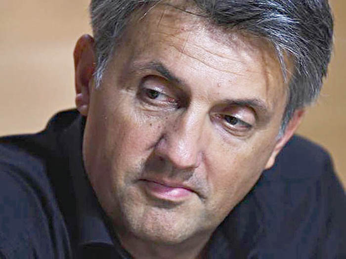 u064au0648u0632u0627u0643 u064au062au0637u0644u0639 u0625u0644u0649 u0645u0633u062au0642u0628u0644 u0645u0634u0631u0642 u0644u0640 u00abu0627u0644u0623u0632u0631u0642u00bb u062au062du062a u0642u064au0627u062fu062au0647 